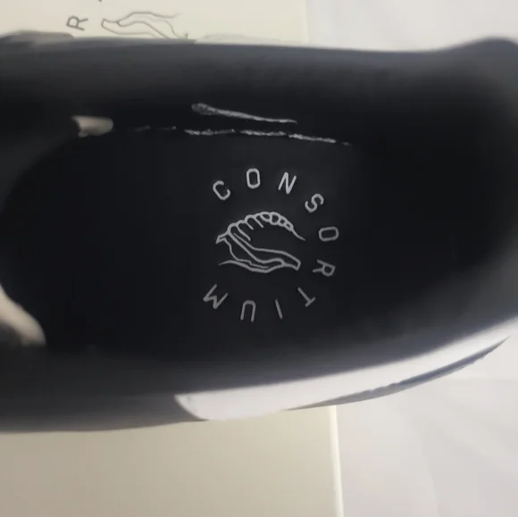 Adidas Rivalry  Consortium - Picture 3 of 12